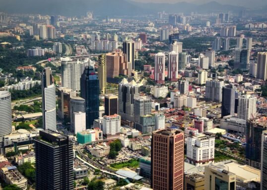 Major bust in Forest City as 335 nabbed, 2 scam rings dismantled – Free Malaysia Today