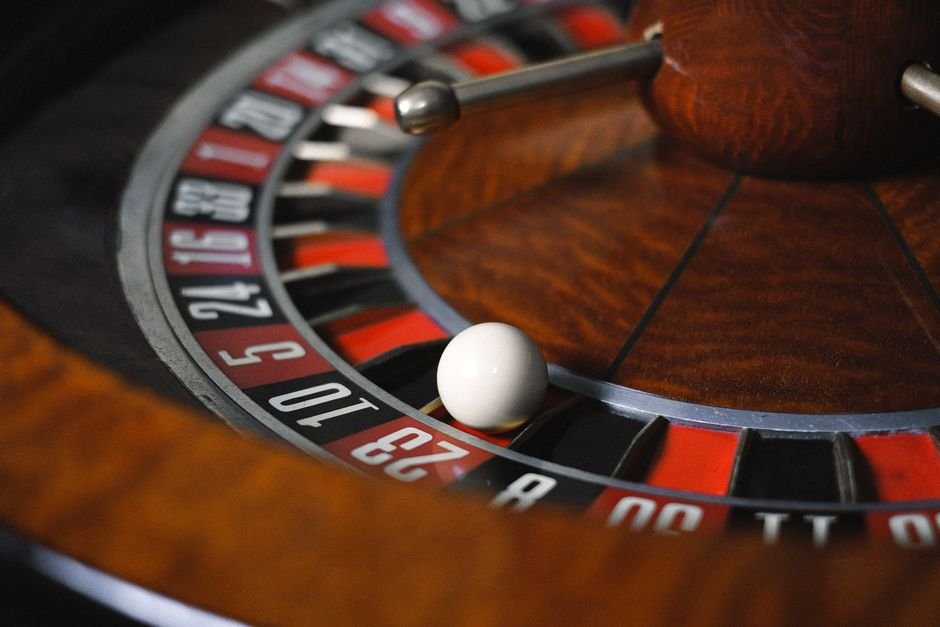 Penang cops nab 31, including six Chinese nationals, over illegal football betting - The Star
