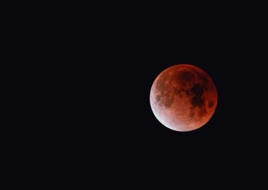 Near-Total Lunar Eclipse Will Turn Moon Blood Red – The New York Times