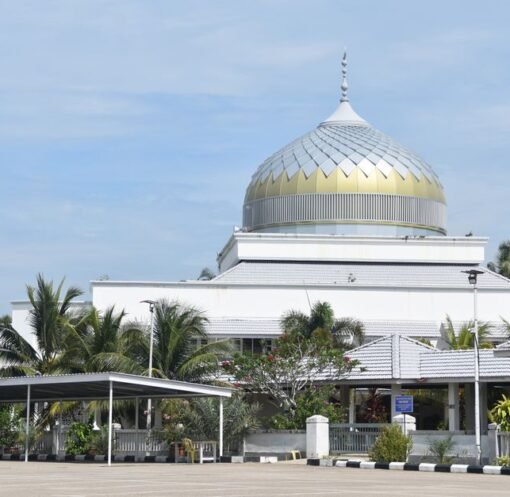 Ex-minister remanded for two more days over Tabung Haji RCI probe – The Star