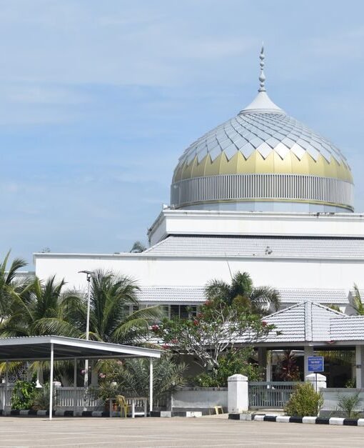 Ex-minister remanded for two more days over Tabung Haji RCI probe – The Star