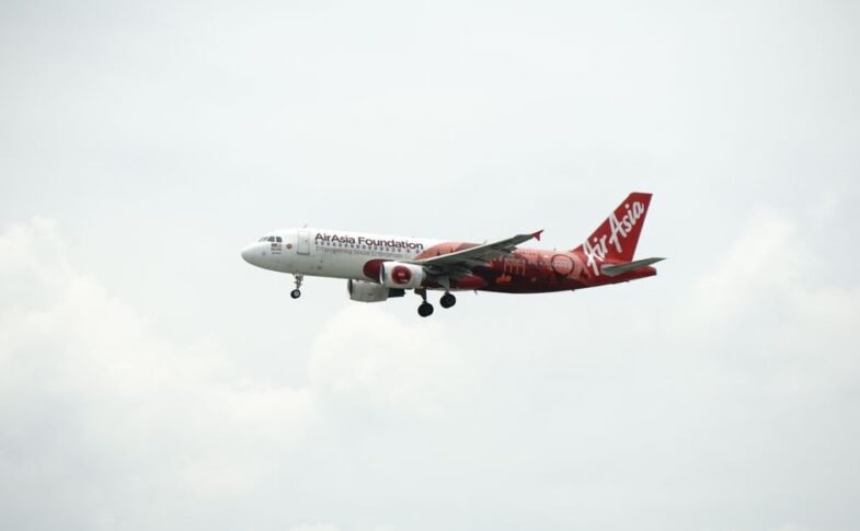 Avoid the F1 rush: AirAsia advises extra KLIA travel time Oct 2-4 – Malay Mail
